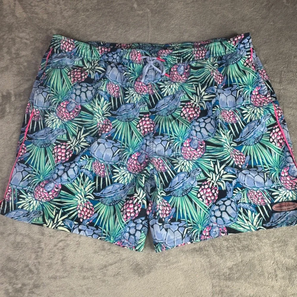 Vineyard Vines Swim Trunks Mens 2XL Blue Turtle Pineapple Tropical Board Shorts